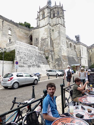 Cycling in La Loire. Coffee break.