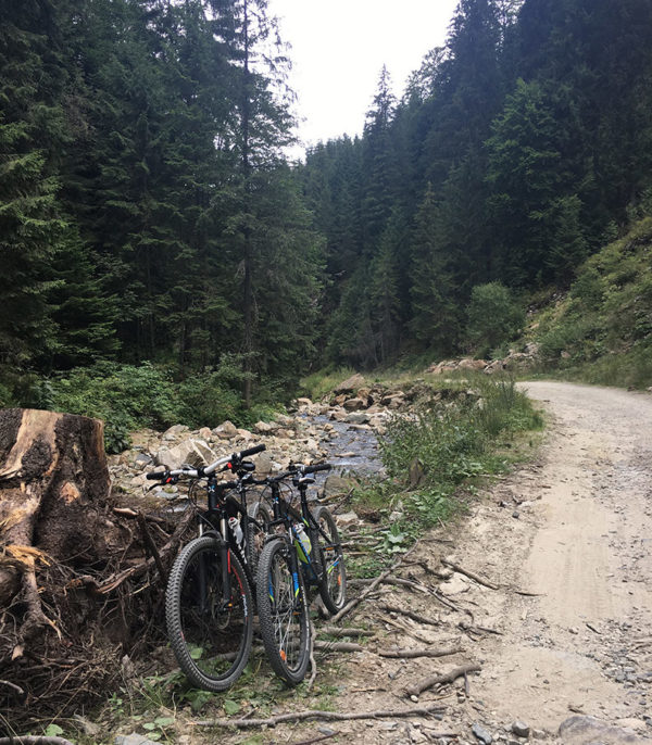 Fear of descents. Uneven terrain to Cabana. Fear of descents. Uneven terrain to Cabana.