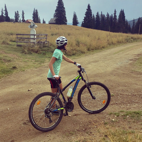 Porata Raiului "Heaven Gate". Continue to bike? Porata Raiului "Heaven Gate". Continue to bike?